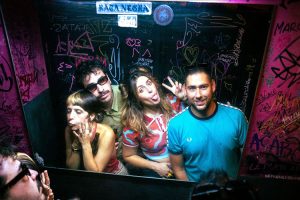 Estrenamos el videoclip “¿¡¿Qué voy a hacer?!?” de Carrera Blanca