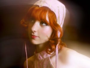 AFERS will unite a local artist and another European artist in Sala Apolo