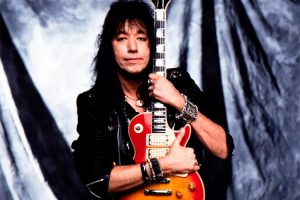 Muere Ace Frehley, guitarrista original de Kiss, a los setenta y cuatro años