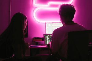 Admire lanza “Superman” y anuncia documental en In-Edit