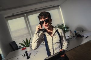 Alec López explota en "Fuckstar", su nuevo videosingle