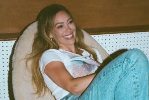 Of course we celebrate the return of Hilary Duff