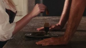 Charli XCX lanza “Chains of Love”, nuevo sencillo de su disco