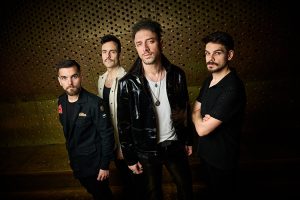 Shinova homenajean a los desaparecidos Tenpel en “Todo gira y vuelve”