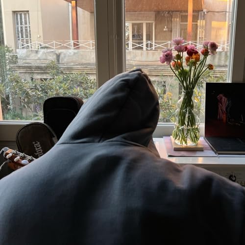 Guitarricadelafuente gives a beautiful jota for Christmas