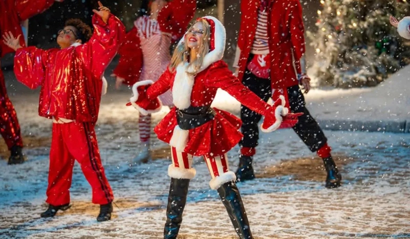 Kylie achieves her first UK No. 1 single in 22 years with 'XMAS'