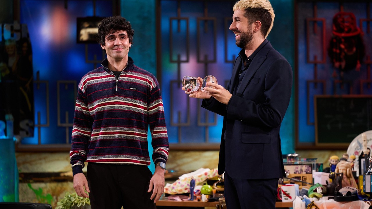 Ambrossi entertains, even with a broken heart, in 'The Revolt'