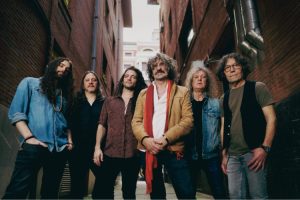 Iñaki "Uoho" (Extremoduro) presenta su nuevo proyecto, Rebrote, y publica álbum