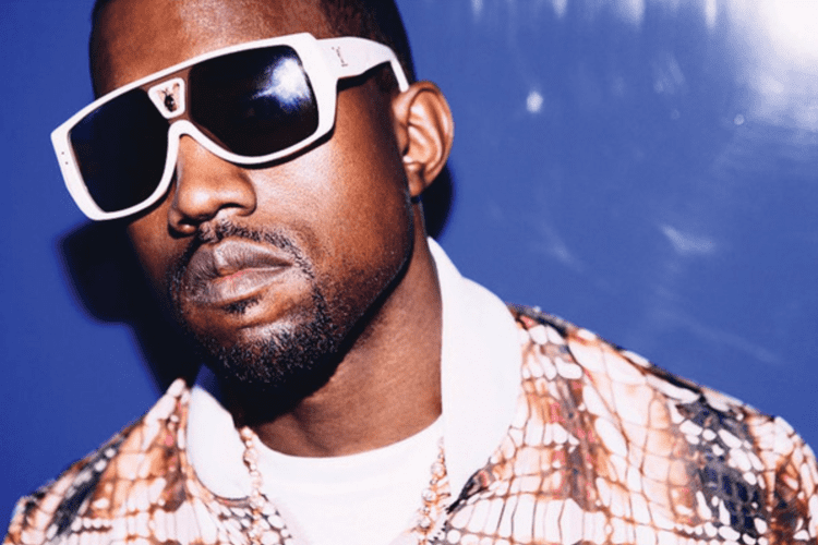 Kanye West atribuye sus comentarios racistas a un daño cerebral