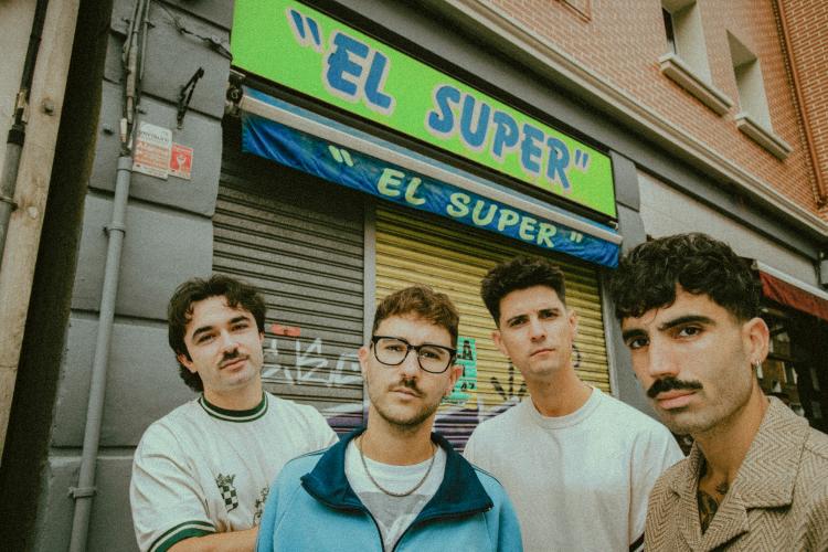 Supercremalleras presenta “Avenida America” en directo