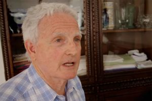 Muere Billy Steinberg, compositor para Madonna, Whitney Houston y más