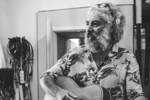 Sr. Chinarro recupera “Sal de la Tarta”, avance de “El año de la pera”