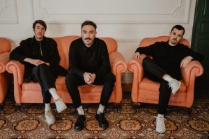 TIEMEI combinan lo analógico y lo electrónico en “Pare Normal”