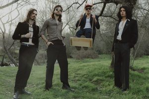 Ultraligera miran hacia su segundo álbum con “Lapsus”