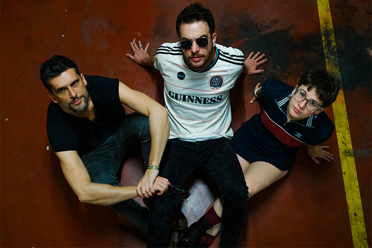 Estrenamos “Baliga Balaga”, el nuevo videoclip de Exili a Elba