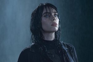 Muere el acosador de Billie Eilish tras ser arrollado por un tren