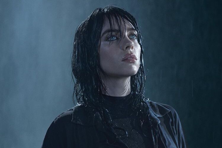 Muere el acosador de Billie Eilish tras ser arrollado por un tren