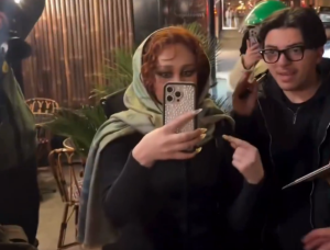 Chappell, Bieber and JENNIE: three ways to deal with the paparazzi