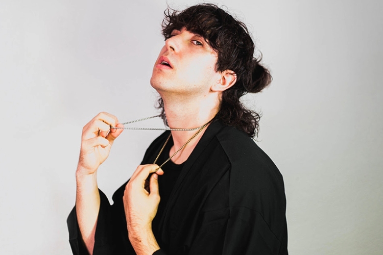 Jassy Ojeda comparte sus fechas con Girando Por Salas