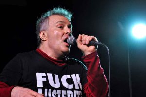 Jello Biafra hospitalizado de urgencia tras sufrir un ictus