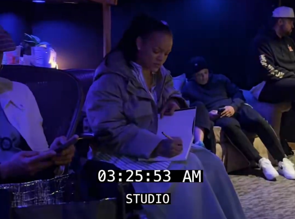 Rihanna records herself in the studio: Why is she doing this to us?