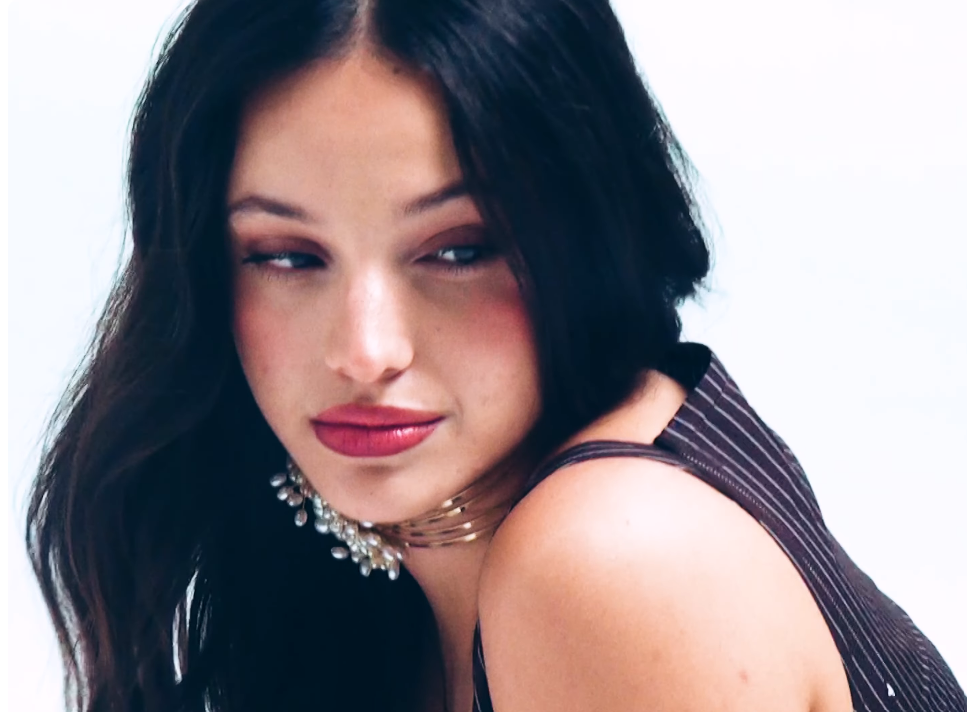 The singles of the winner and the viral one of OT: Cristina and Claudia