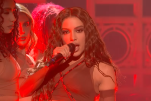 Anitta and Shakira don't clash in 'Choka Choka', but they don't work either