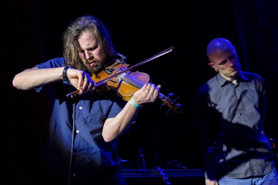 Brutal outburst of emotion with Caroline in Barcelona