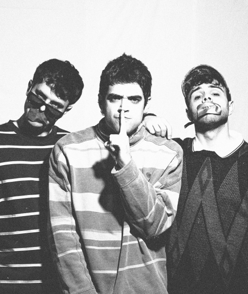 Hanz Ruiz lets us savor his new album with "Cosquilleo"