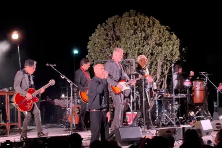 Queens Of The Stone Age y Nick Oliveri, reunidos en directo