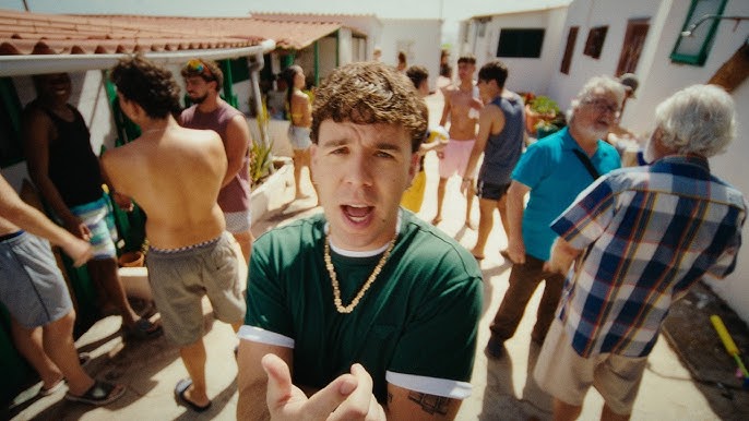 Quevedo adds his 9th number 1 in Spain