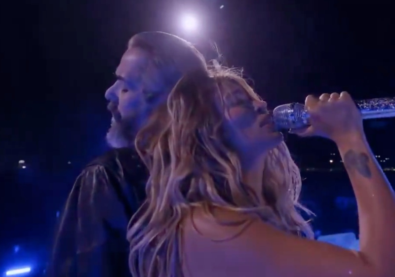 The beautiful (and unexpected) duet of Karol G and Cigarettes After Sex