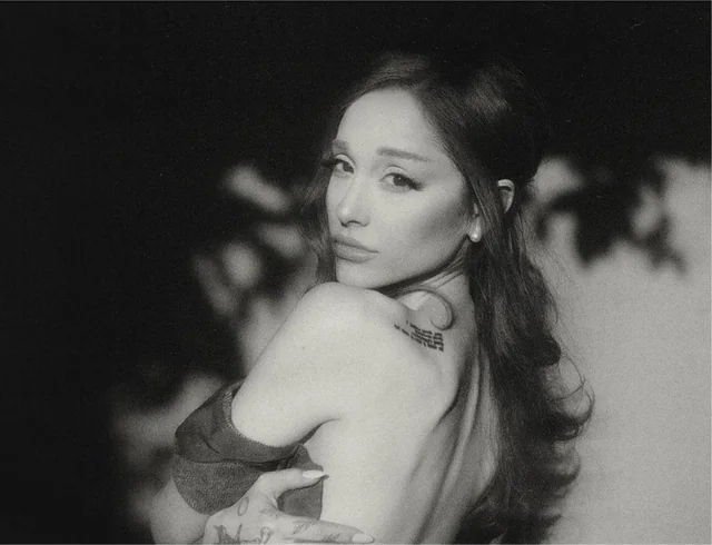 Ariana Grande advances sound and video of her imminent single