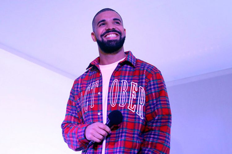 Drake lanza por sorpresa tres álbumes completos en un mismo día