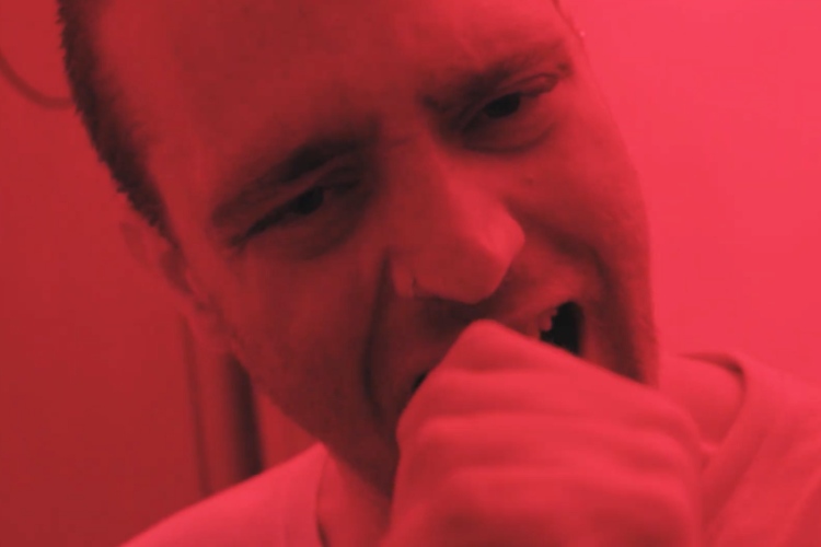 Estrenamos el videoclip de “Denbora kapsulan” de M I N