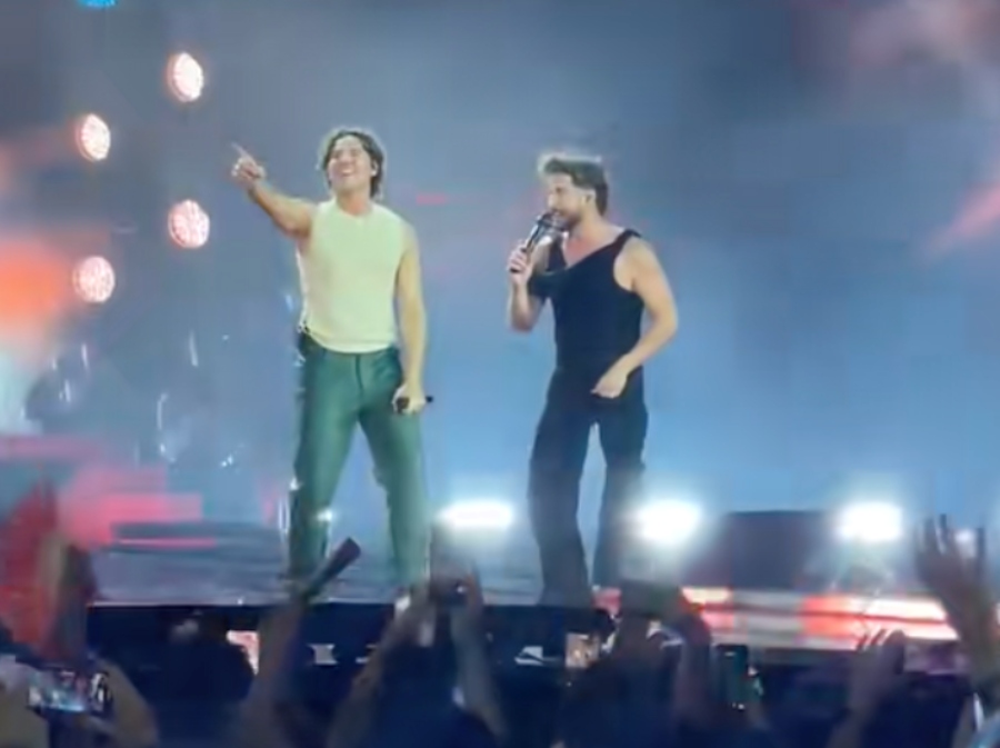 Homophobic insults against Carrasco and Bisbal for wearing suspenders