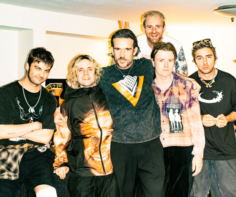 Manager and “sixth Fontaines DC”, Trevor Dietz, dies