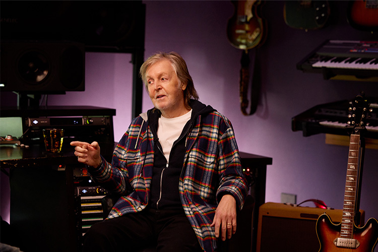 Paul McCartney, entrevista exclusiva en el show de Zane Lowe