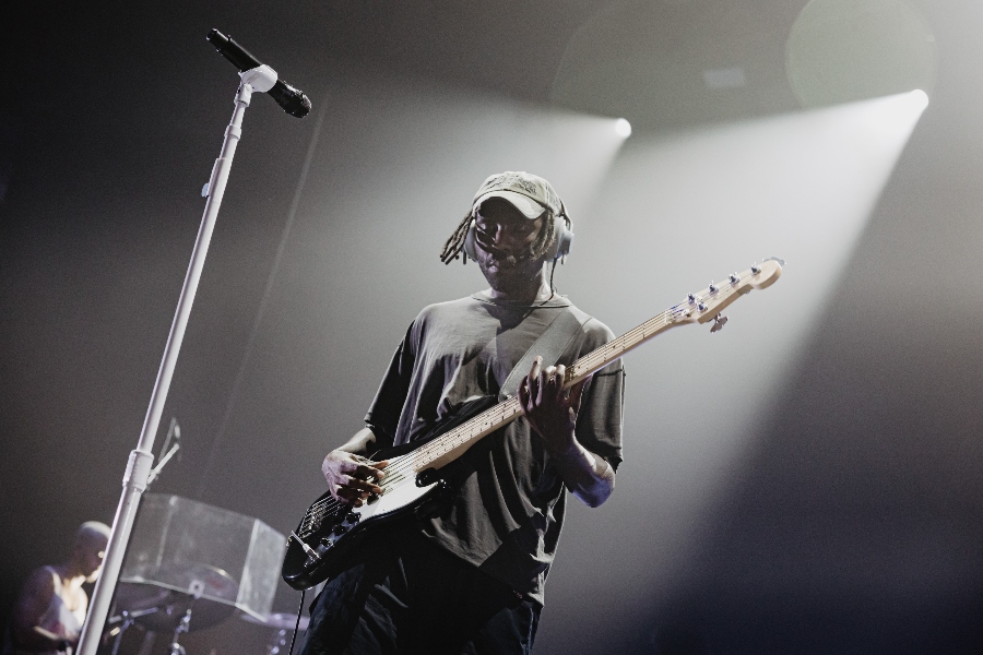 The privilege of seeing Blood Orange in the theater