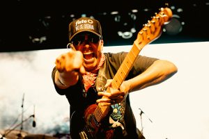Tom Morello se cae del BBK Legends Bilbao por motivos familiares