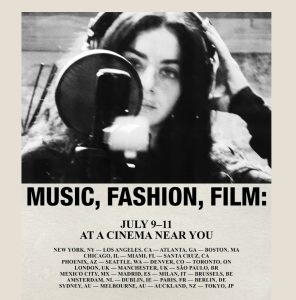 Charli XCX announces global listening, including Spain