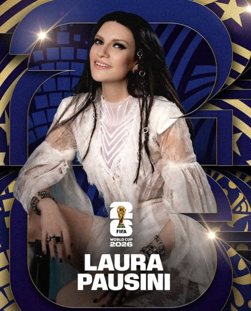 Laura Pausini, Robbie Williams and Nicole Scherzinger, in the World Cup Final