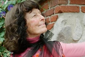 Linda Perhacs, missing; team and friends ask for help