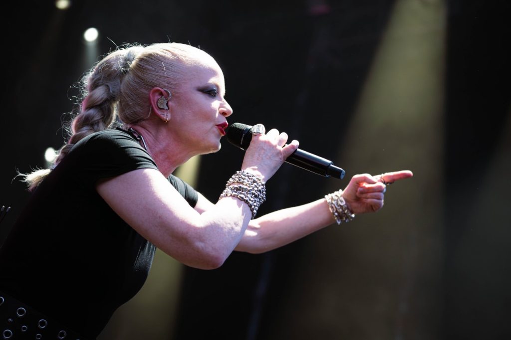 Shirley Manson vindicates Pedro Sánchez and Madonna in another great Garbage show
