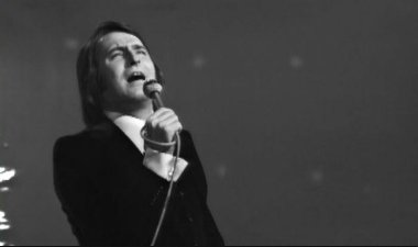 The World Cup marks the singles list with Nino Bravo, K'Naan…