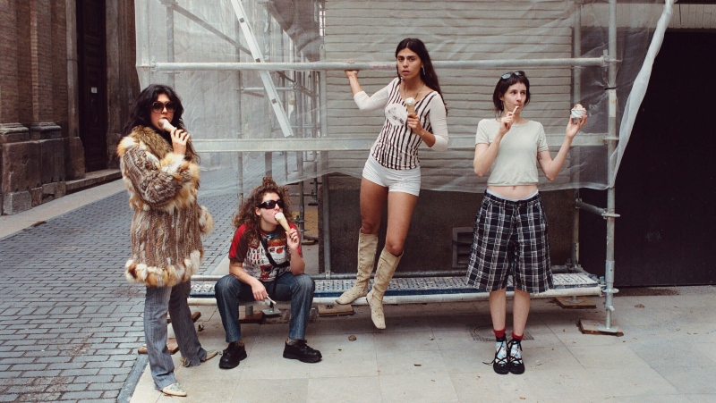 Marina Domínguez there are four of them and they should be 'Everywhere'