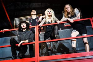 The Baboon Show se ponen muy serios en “Red”