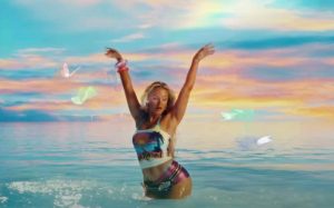Zara Larsson to the White House: "You are fucking losers"